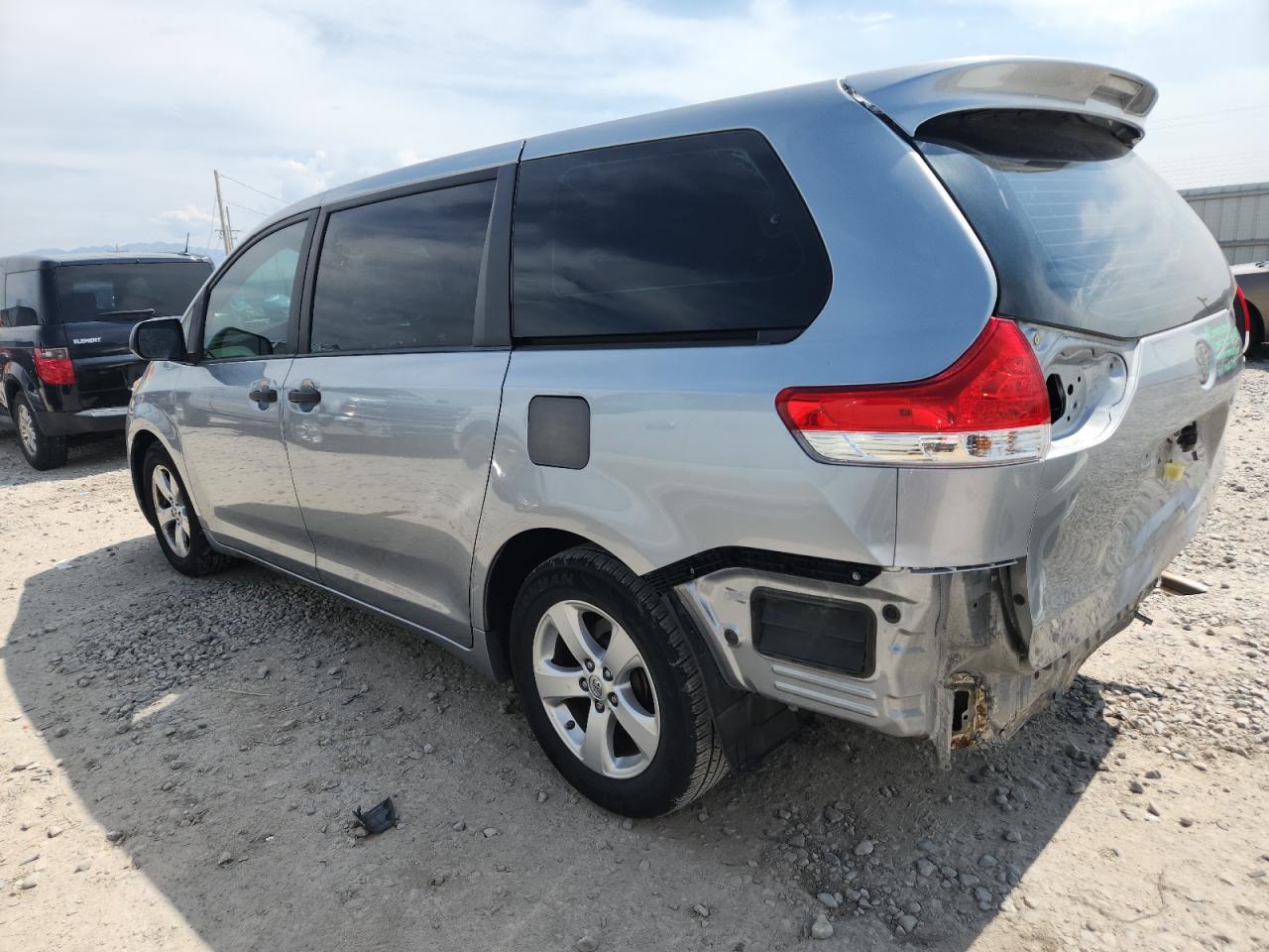2014 TOYOTA SIENNA