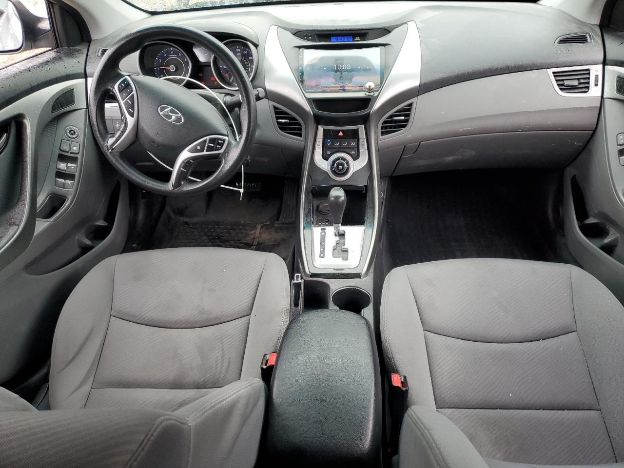 2011 HYUNDAI ELANTRA