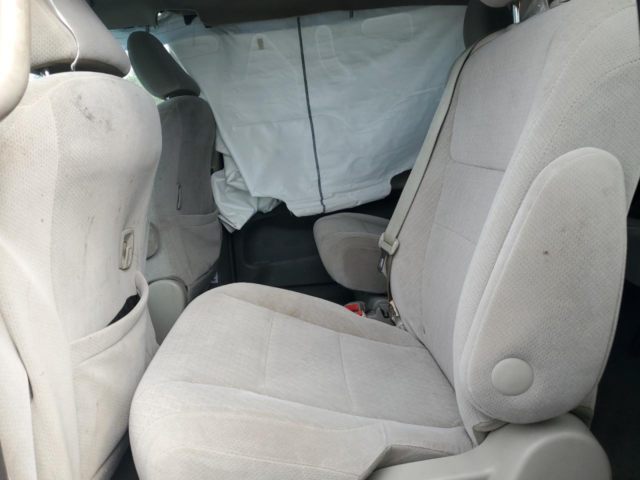2016 TOYOTA SIENNA