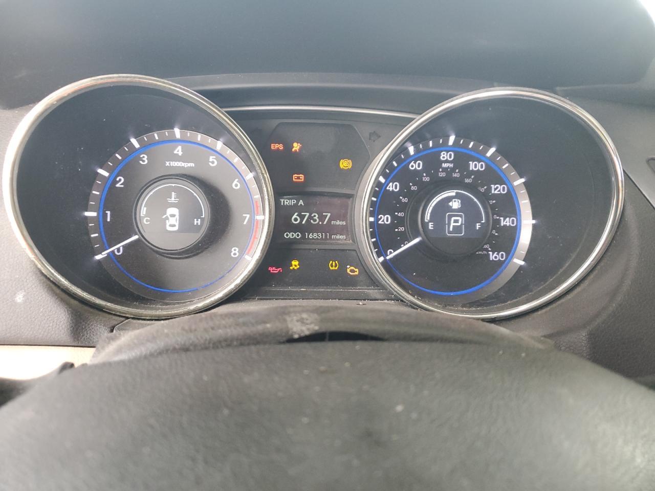 2011 HYUNDAI SONATA
