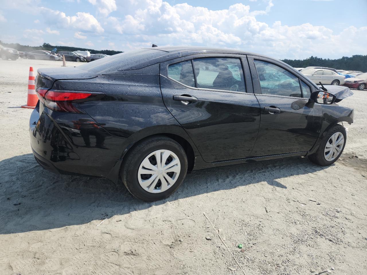 2022 NISSAN VERSA