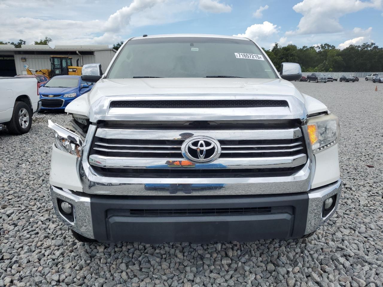 2017 TOYOTA TUNDRA