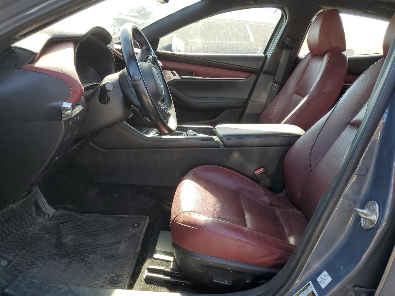 2019 MAZDA 3
