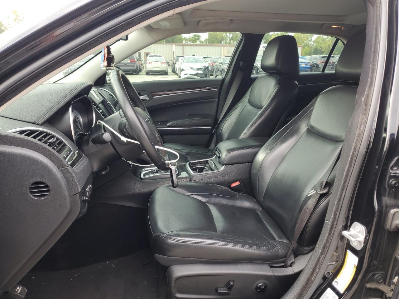 2016 CHRYSLER 300