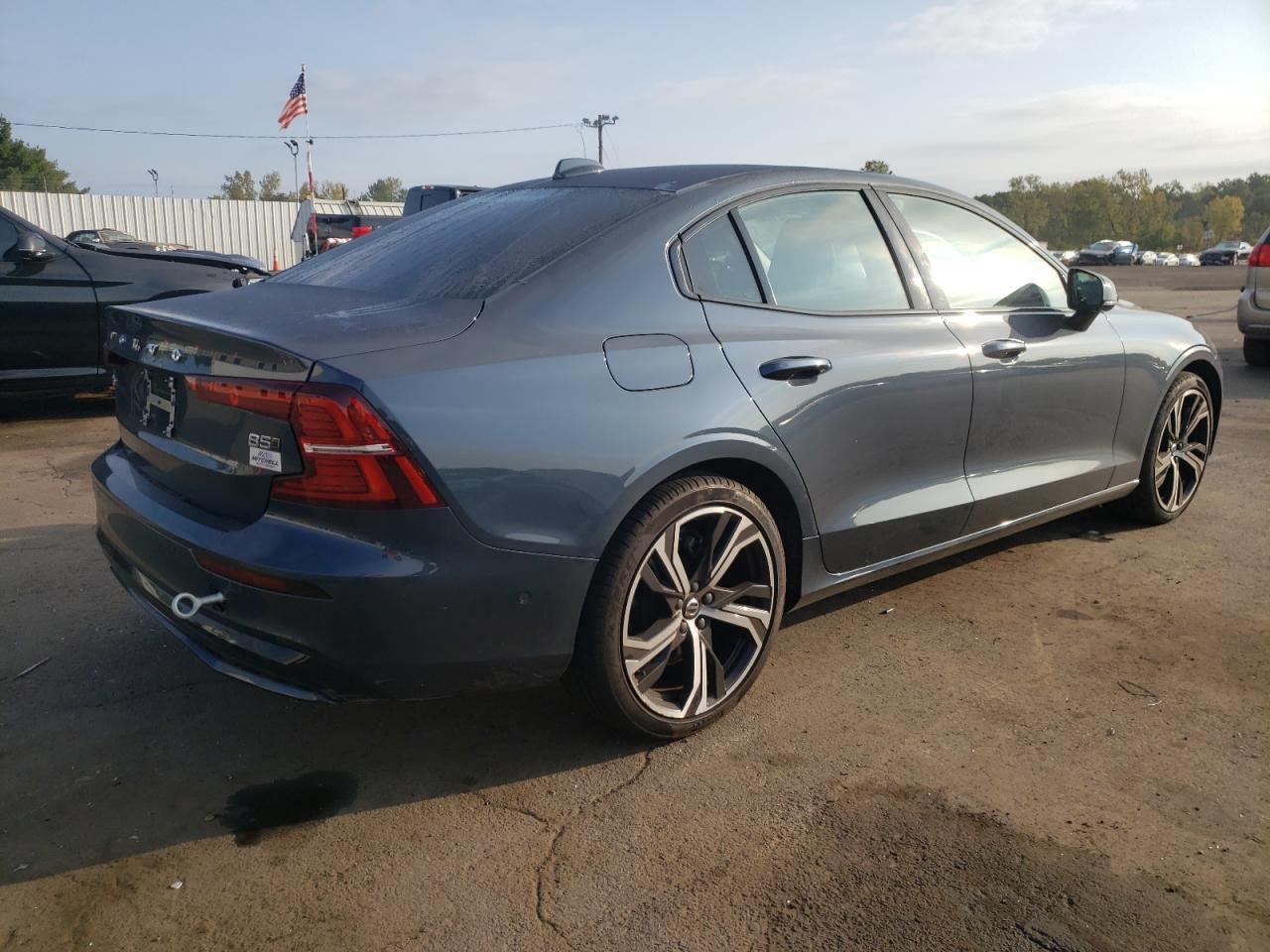 2024 VOLVO S60