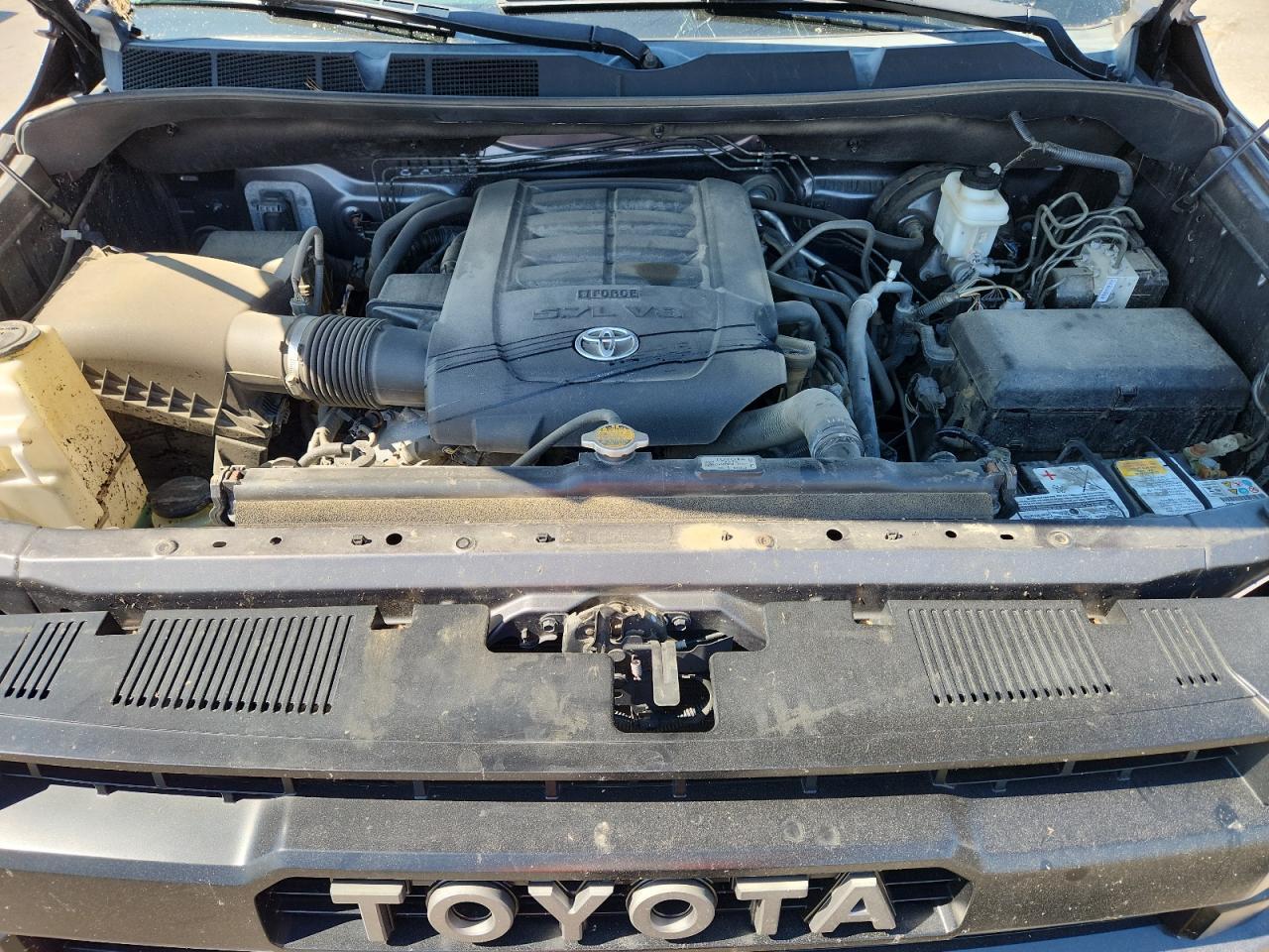 2016 TOYOTA TUNDRA