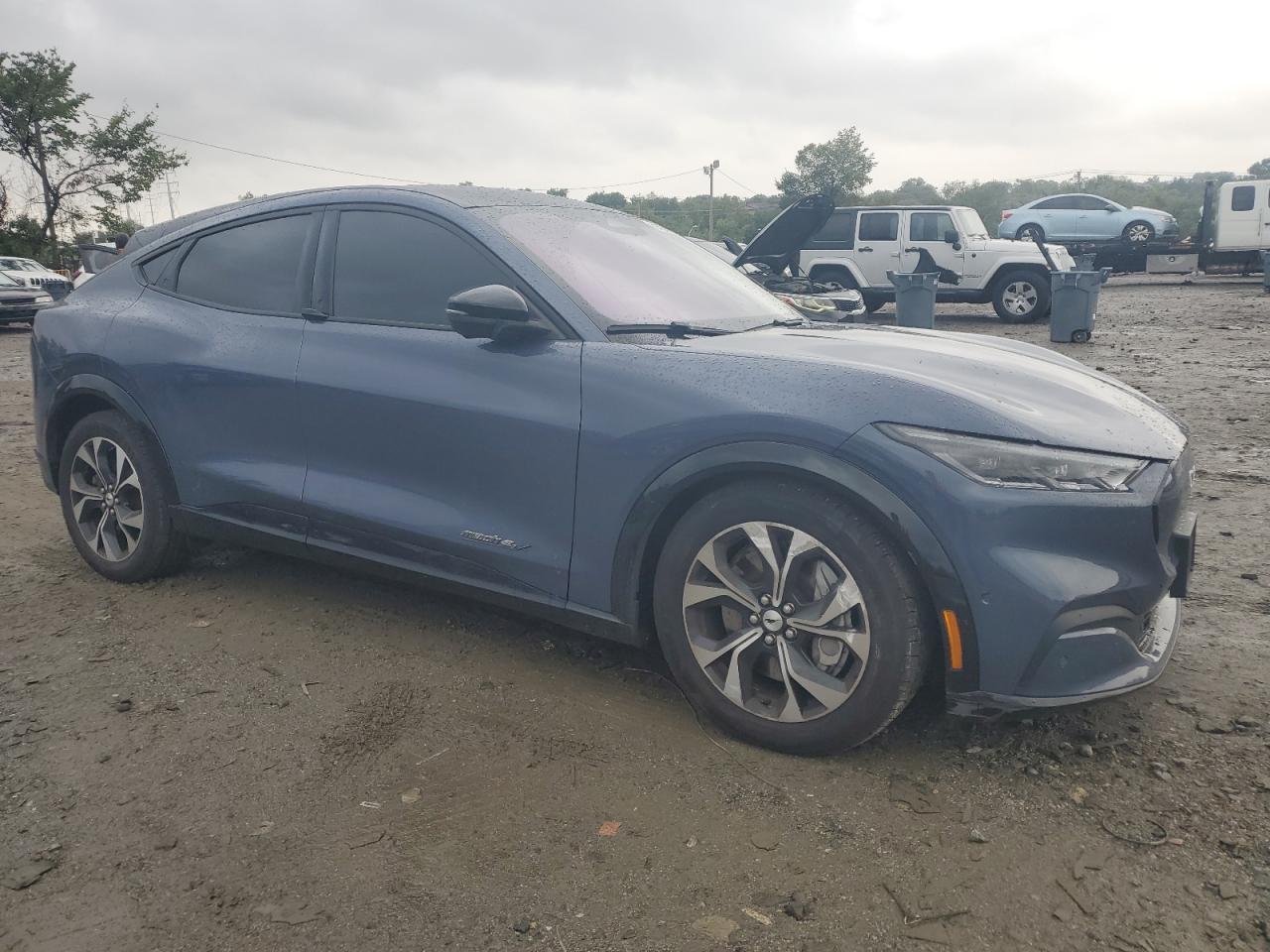 2021 FORD Mustang Mach-E