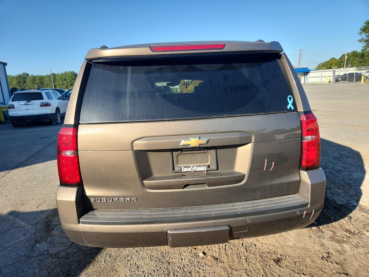 2016 CHEVROLET Suburban