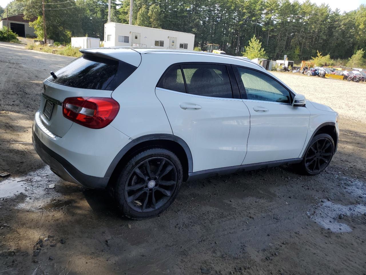 2015 MERCEDES-BENZ GLA-Class