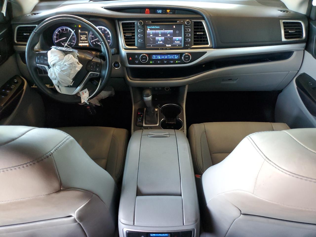 2018 TOYOTA HIGHLANDER