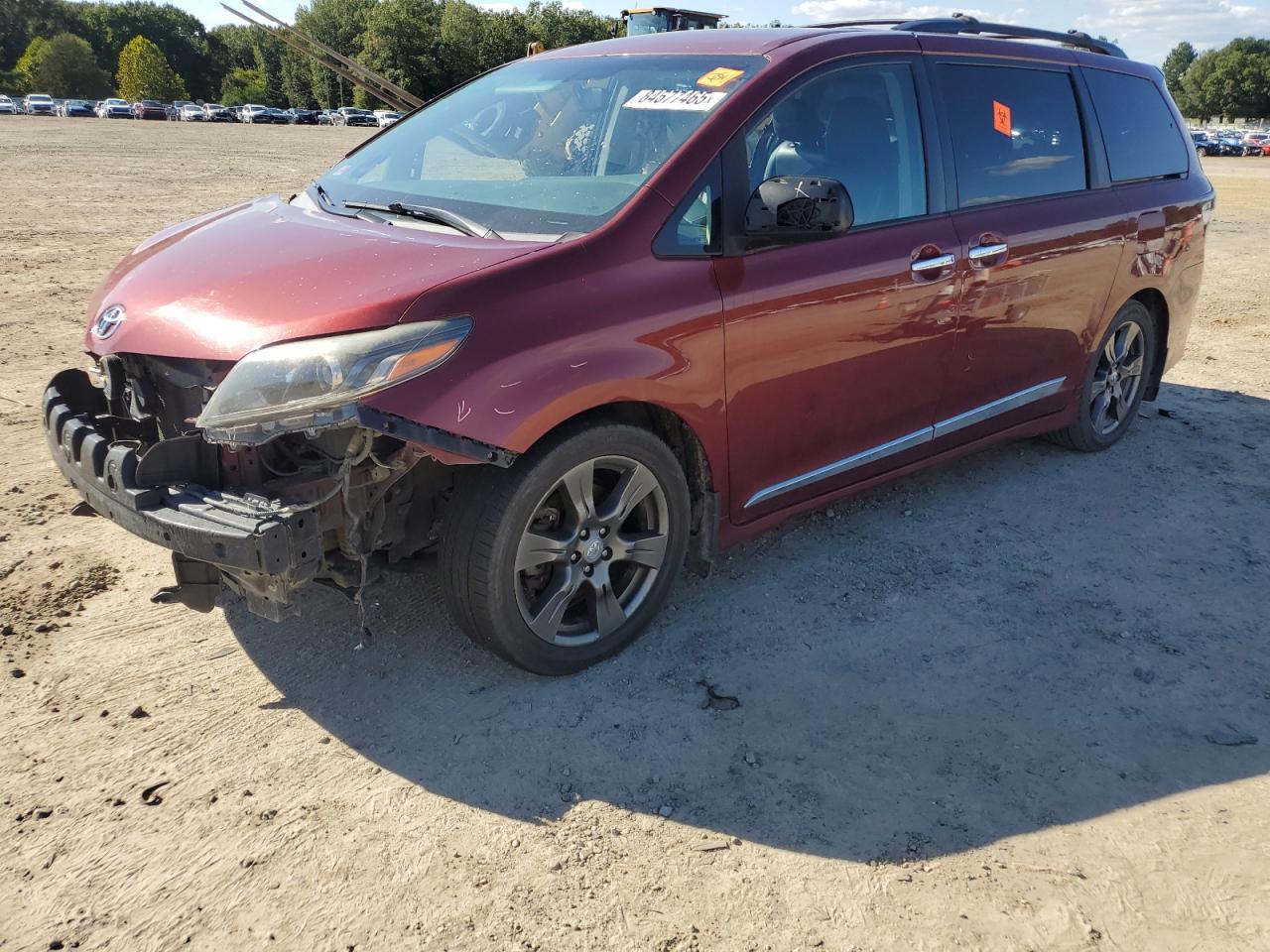 2017 TOYOTA SIENNA