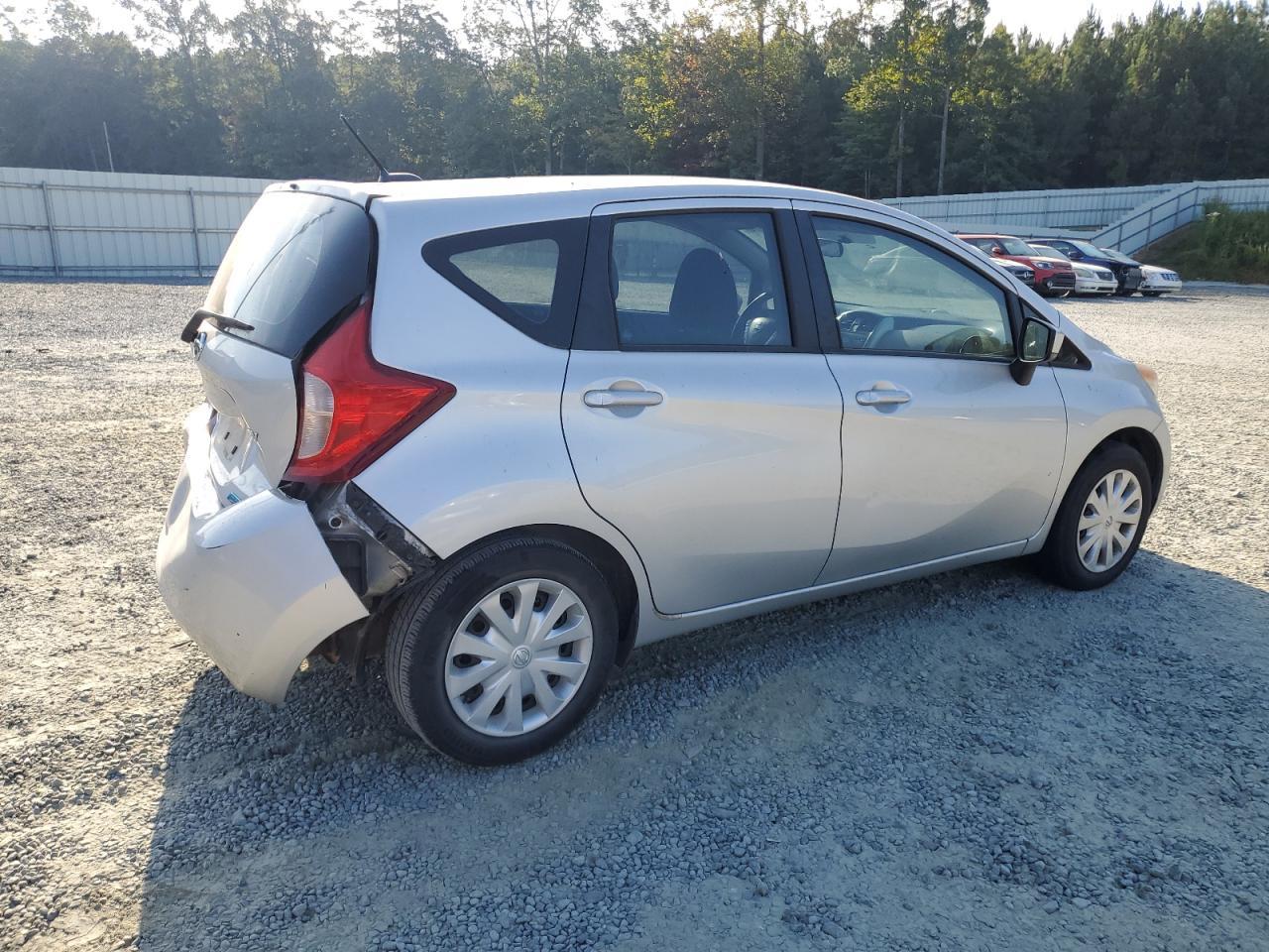 2016 NISSAN Versa Note