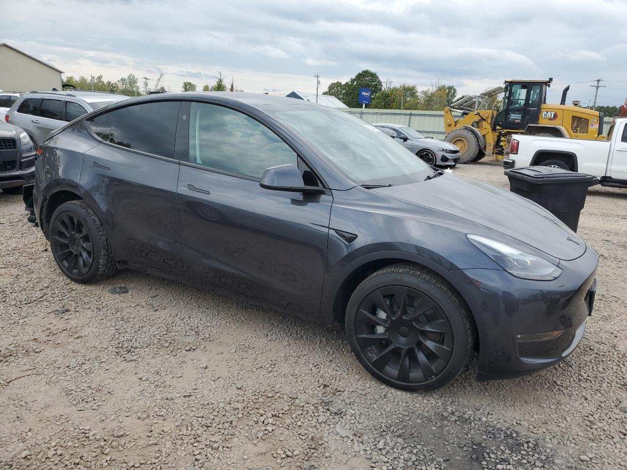 2025 TESLA MODEL Y