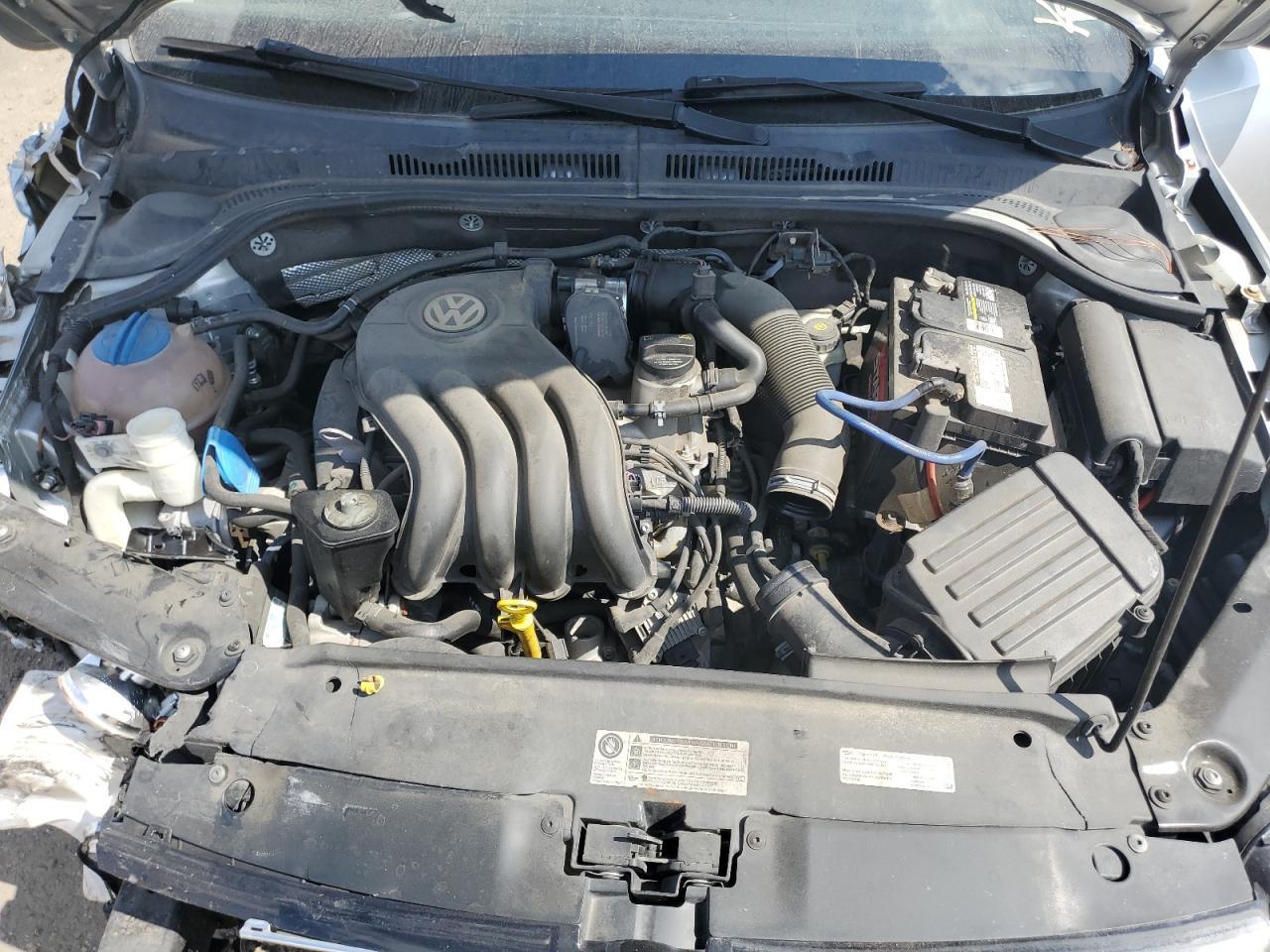 2015 VOLKSWAGEN JETTA