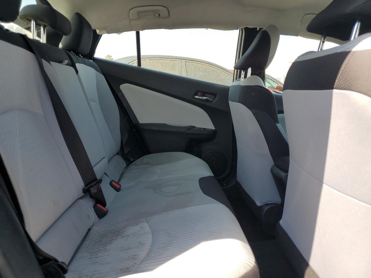 2017 TOYOTA PRIUS