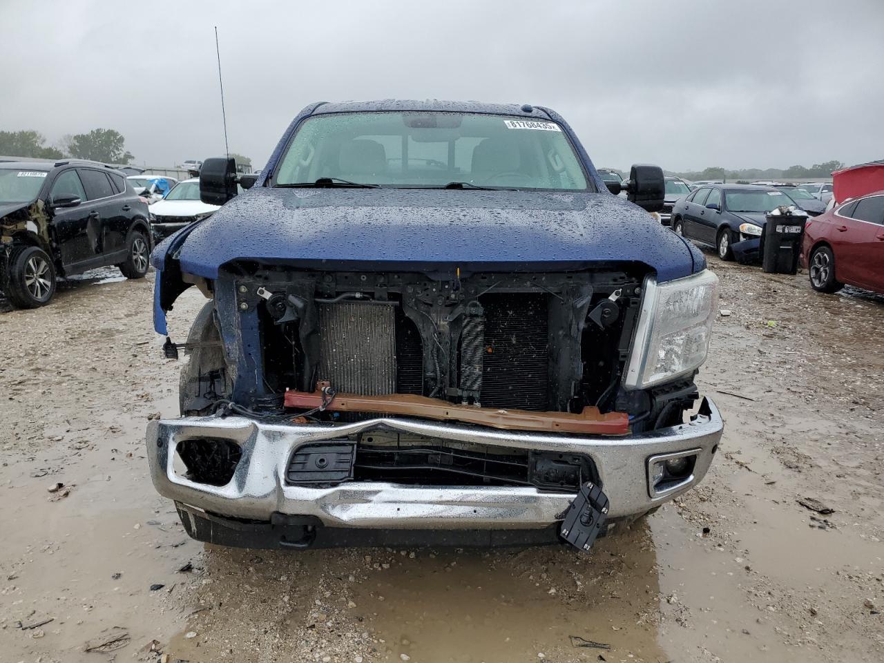 2016 NISSAN Titan
