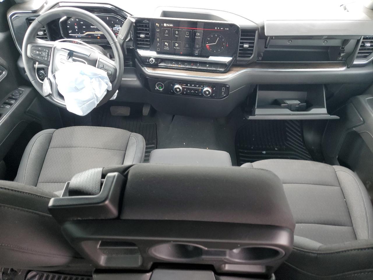 2024 GMC Sierra