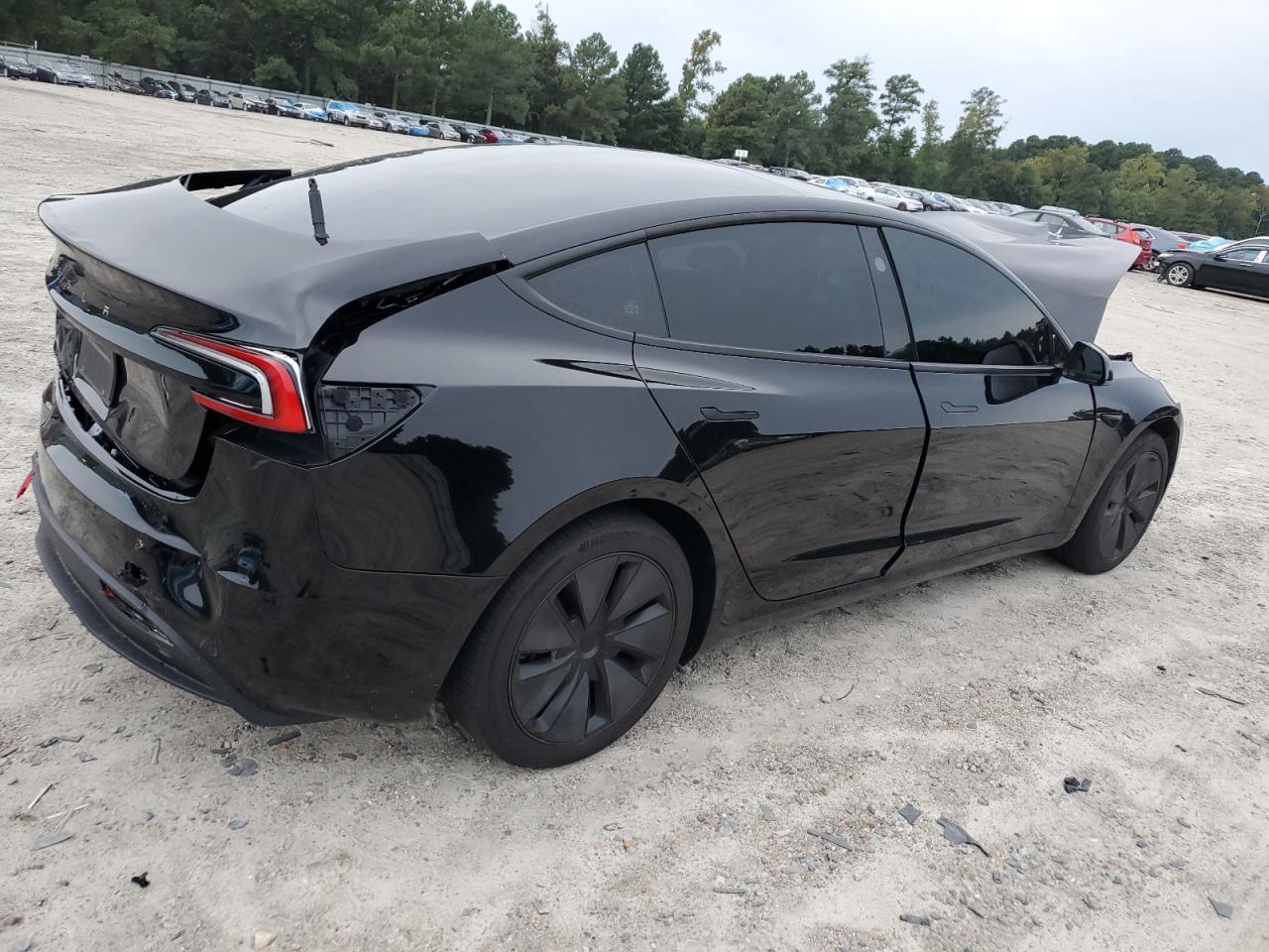 2025 TESLA MODEL 3