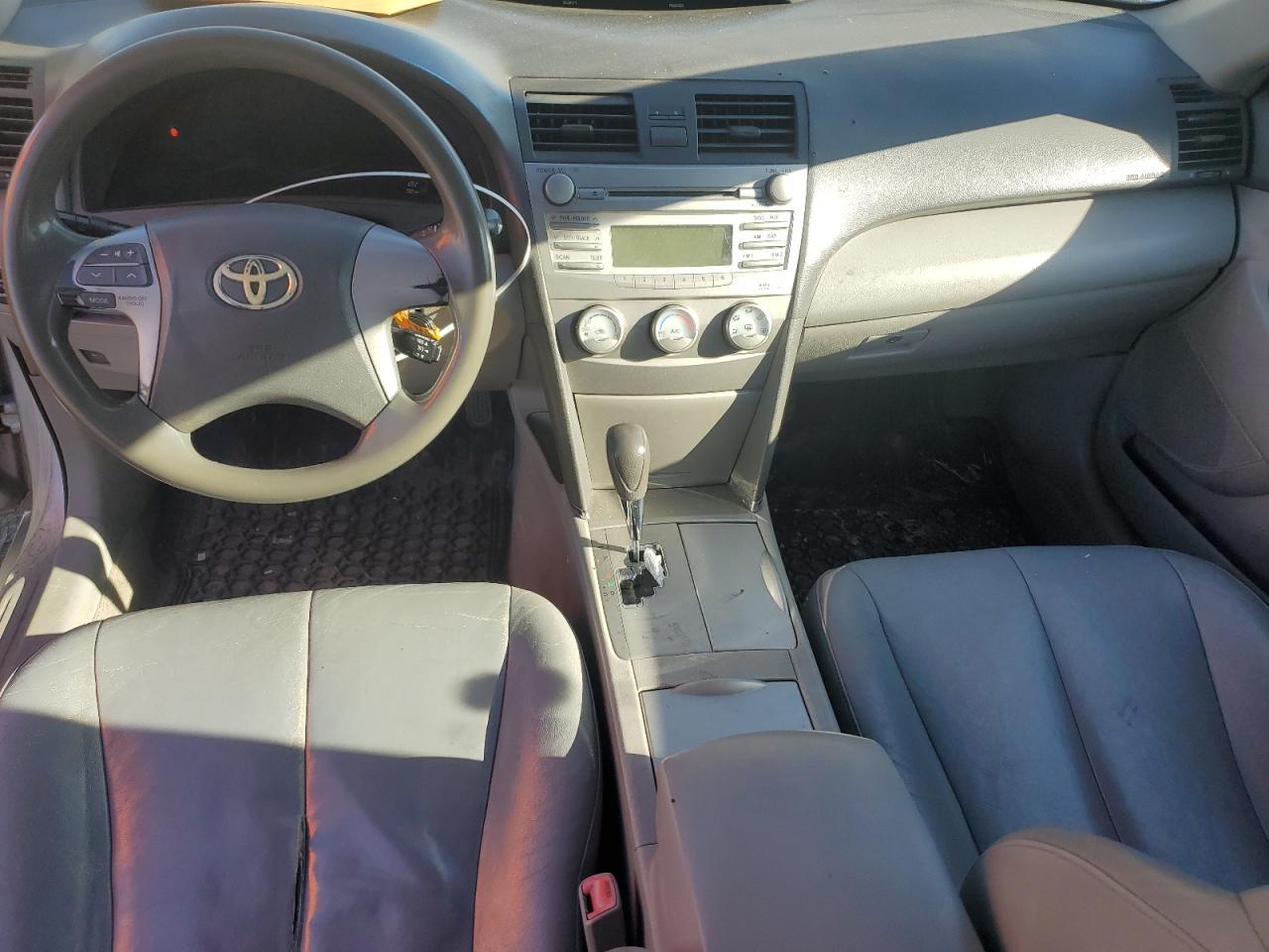 2010 TOYOTA CAMRY