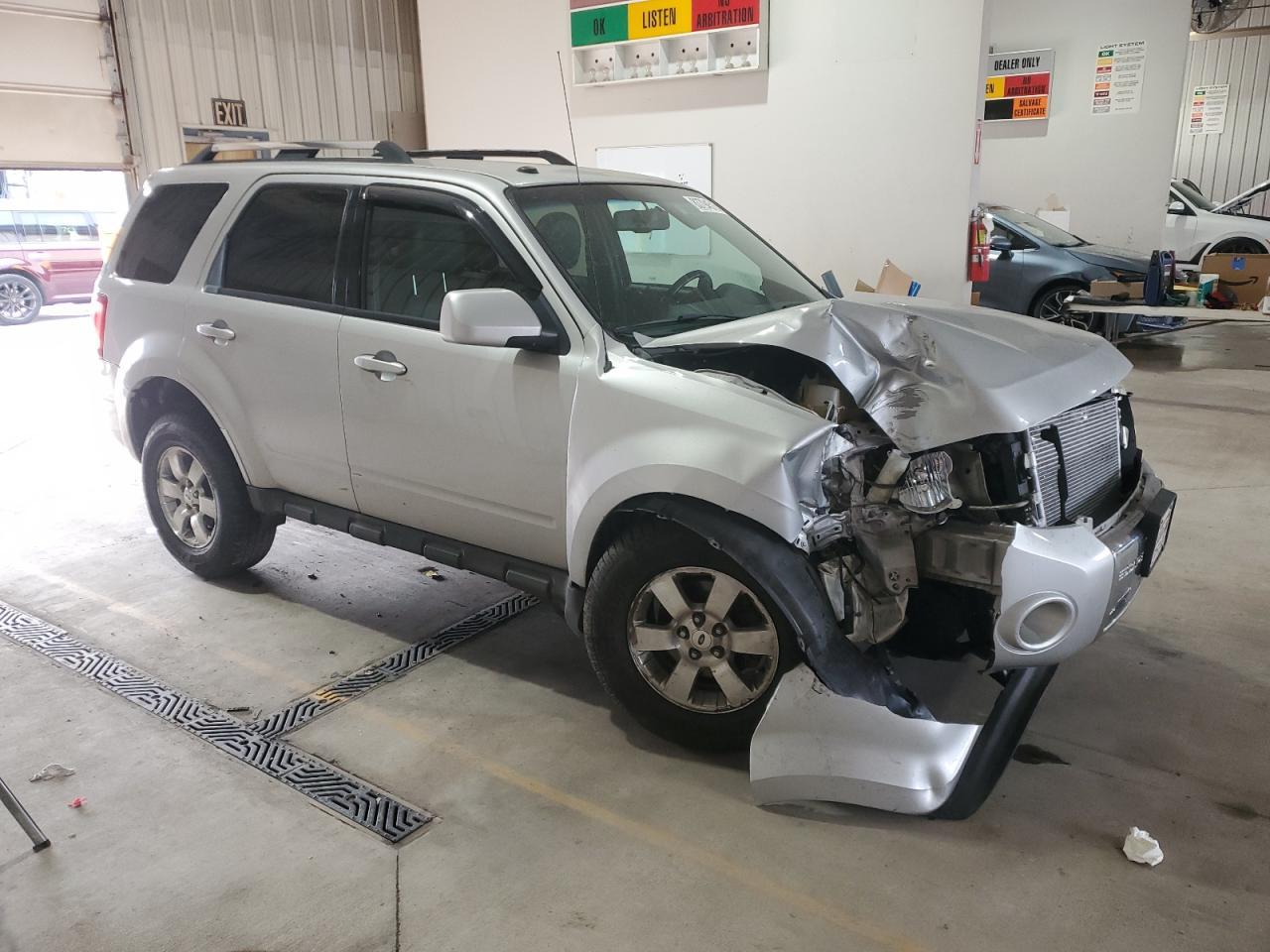 2010 FORD ESCAPE