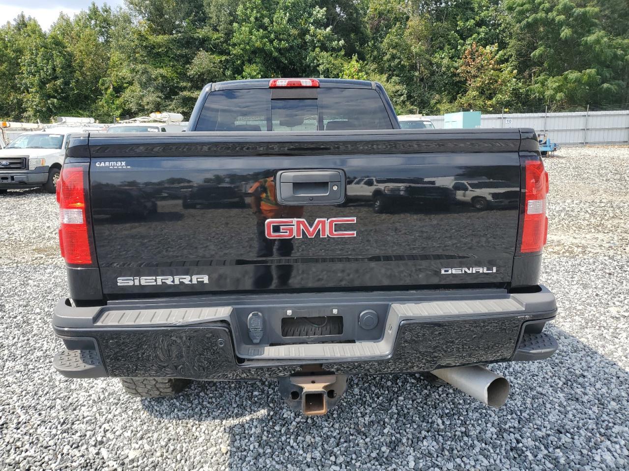 2018 GMC Sierra