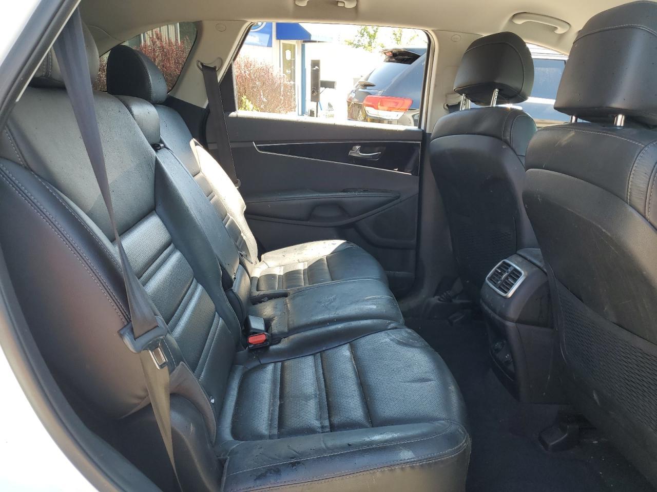 2017 KIA SORENTO