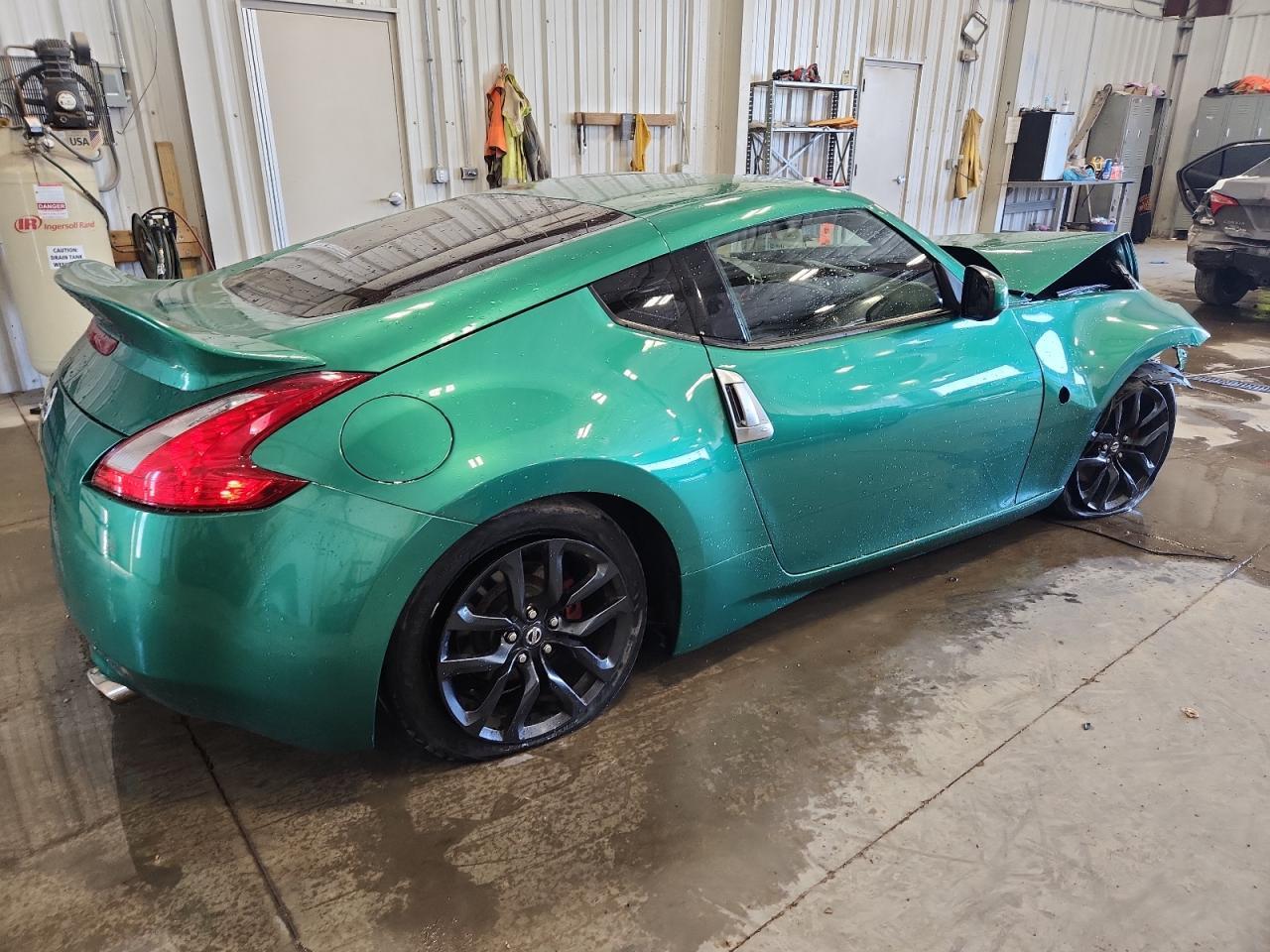 2016 NISSAN 370Z