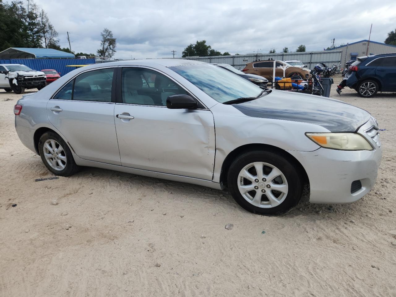 2011 TOYOTA CAMRY
