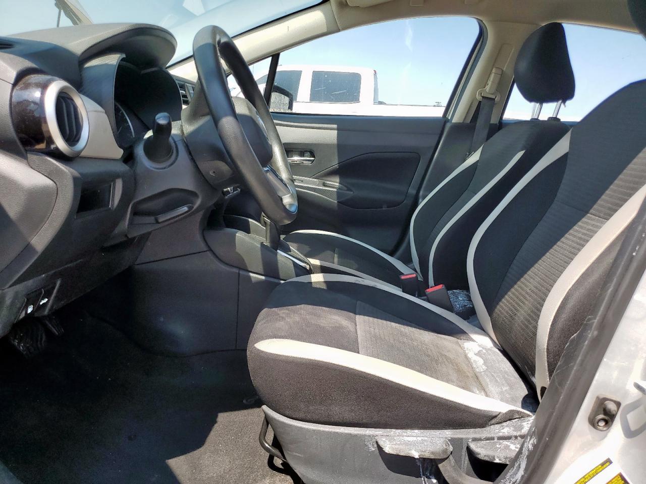 2022 NISSAN VERSA