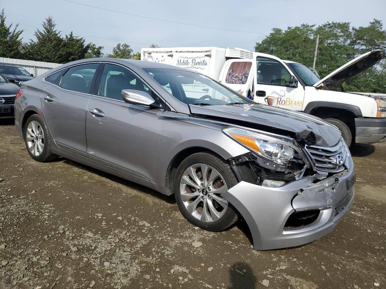 2012 HYUNDAI Azera