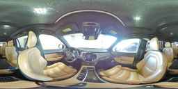 2018 VOLVO XC90