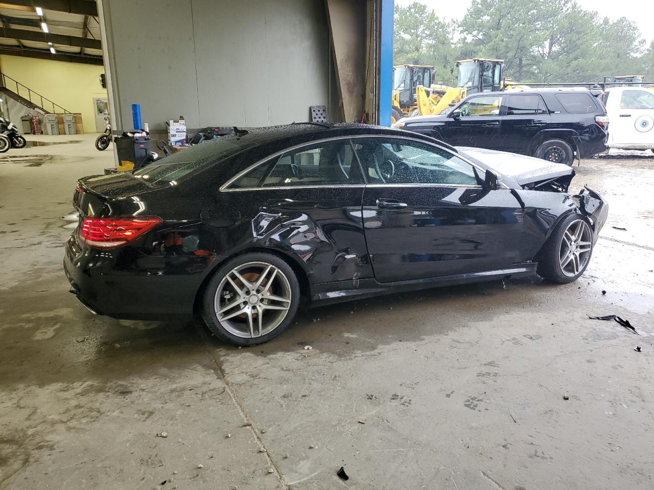 2016 MERCEDES-BENZ E-Class