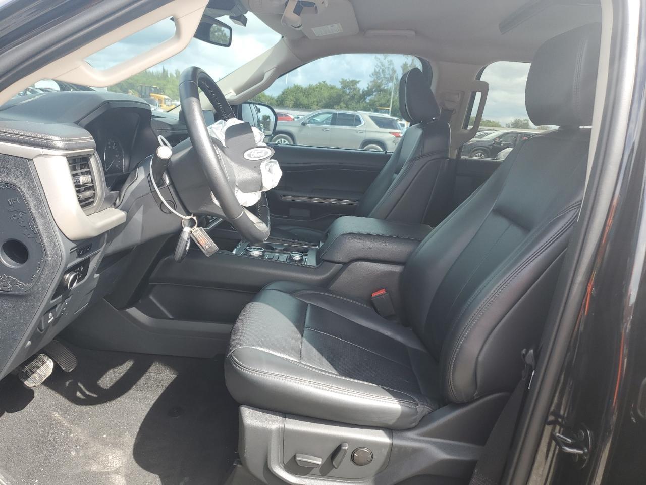 2024 FORD Expedition
