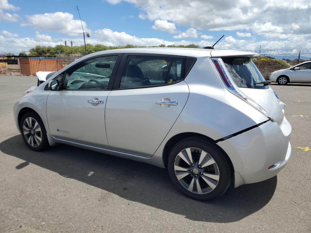 2015 NISSAN LEAF