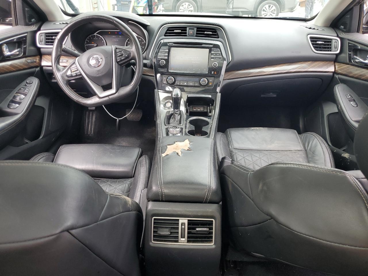 2017 NISSAN Maxima