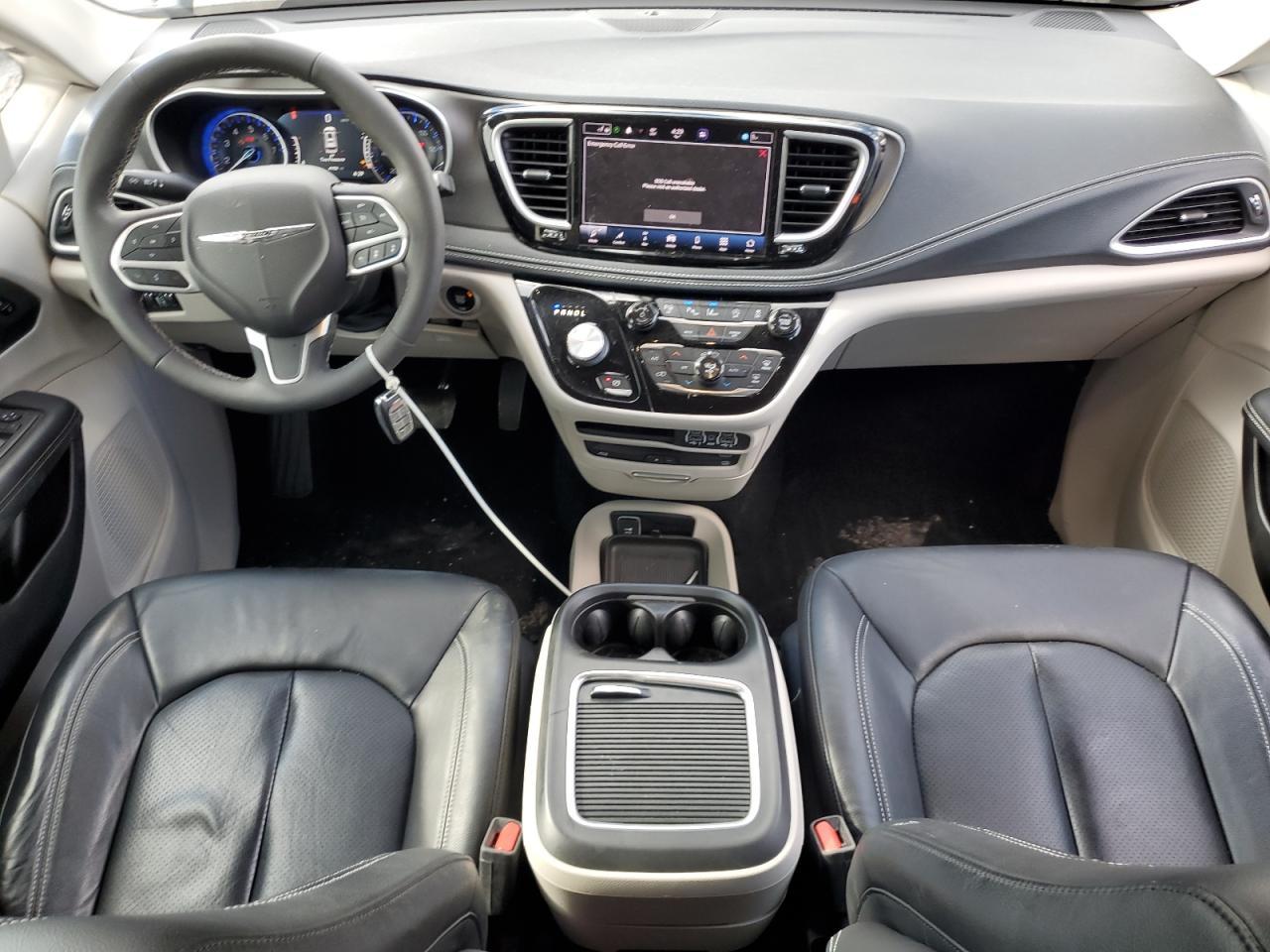 2022 CHRYSLER Pacifica