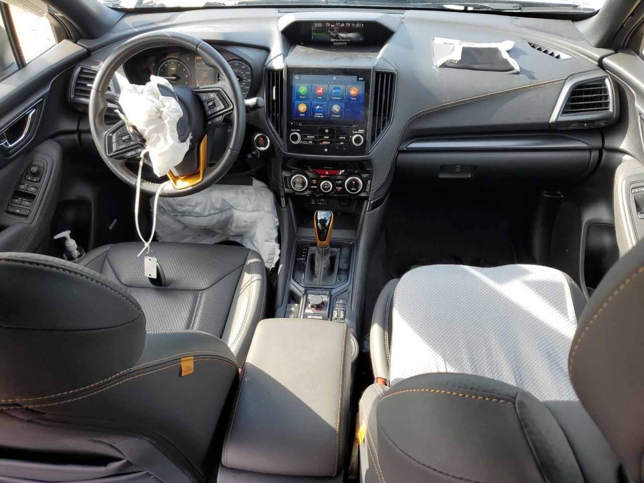 2022 SUBARU FORESTER
