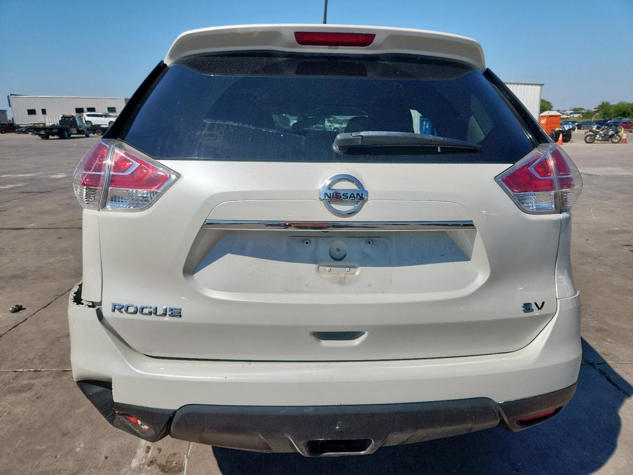 2015 NISSAN ROGUE