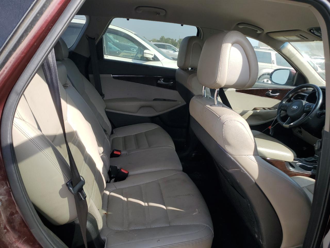 2016 KIA SORENTO