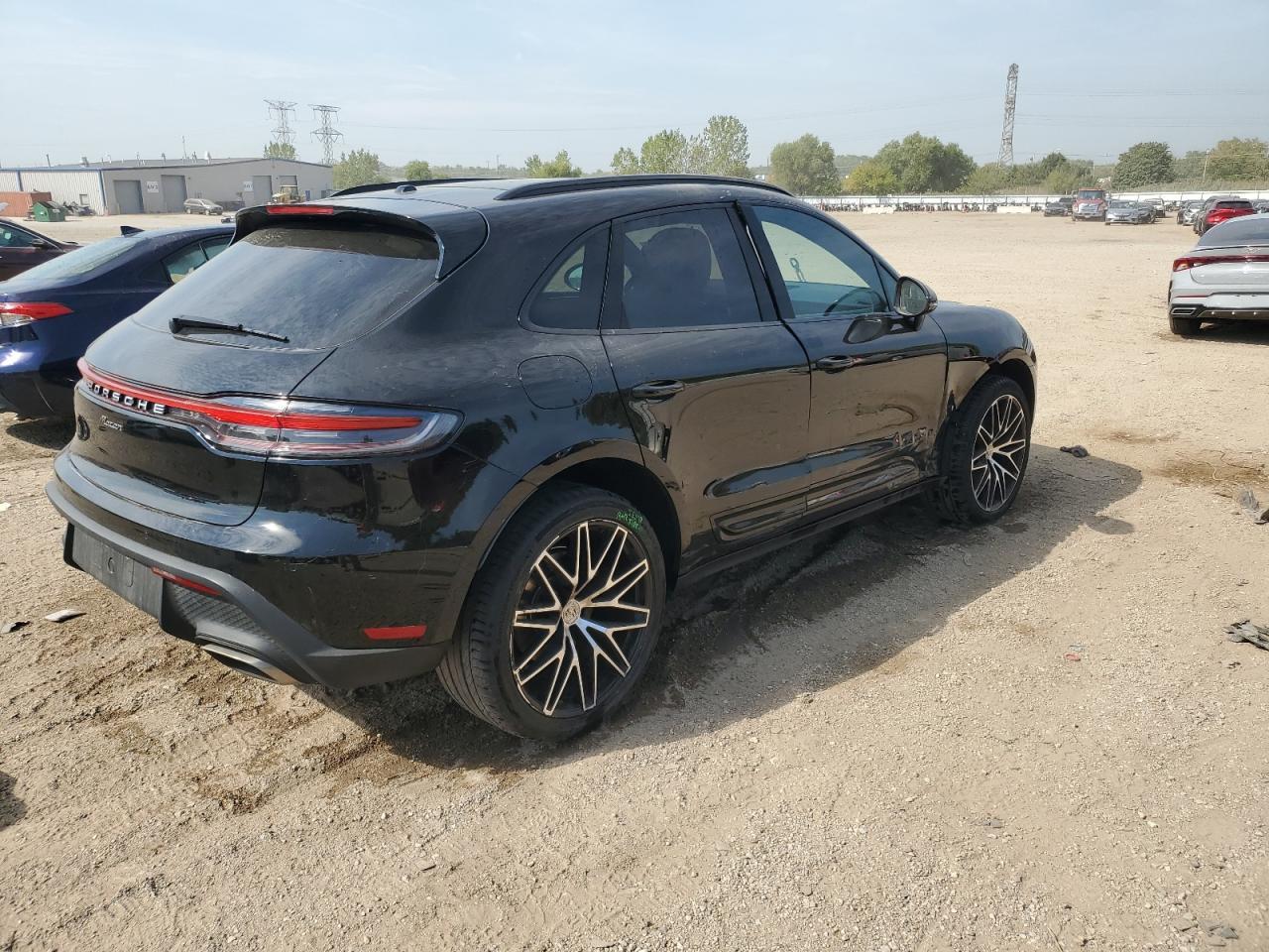2023 PORSCHE Macan