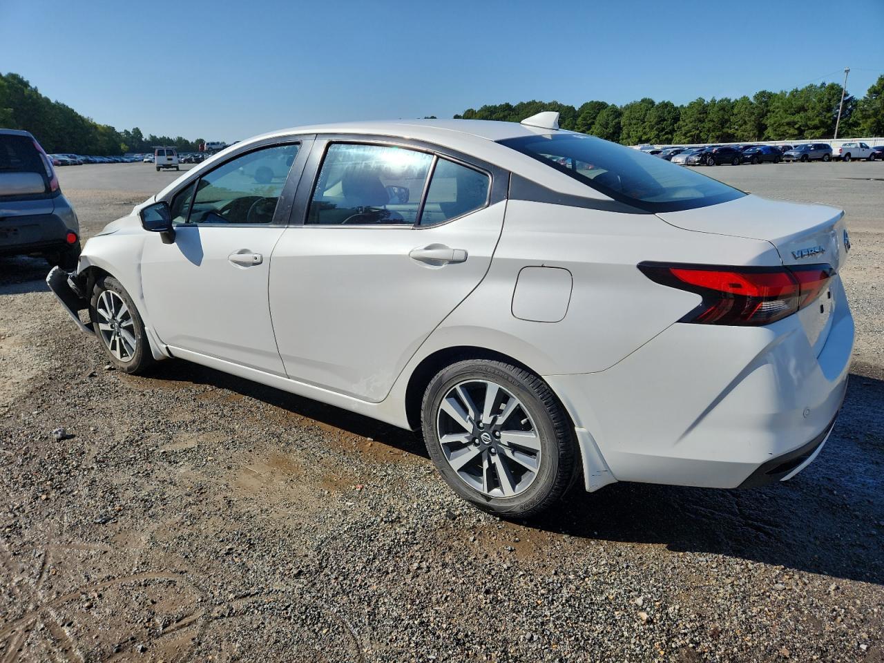 2021 NISSAN VERSA