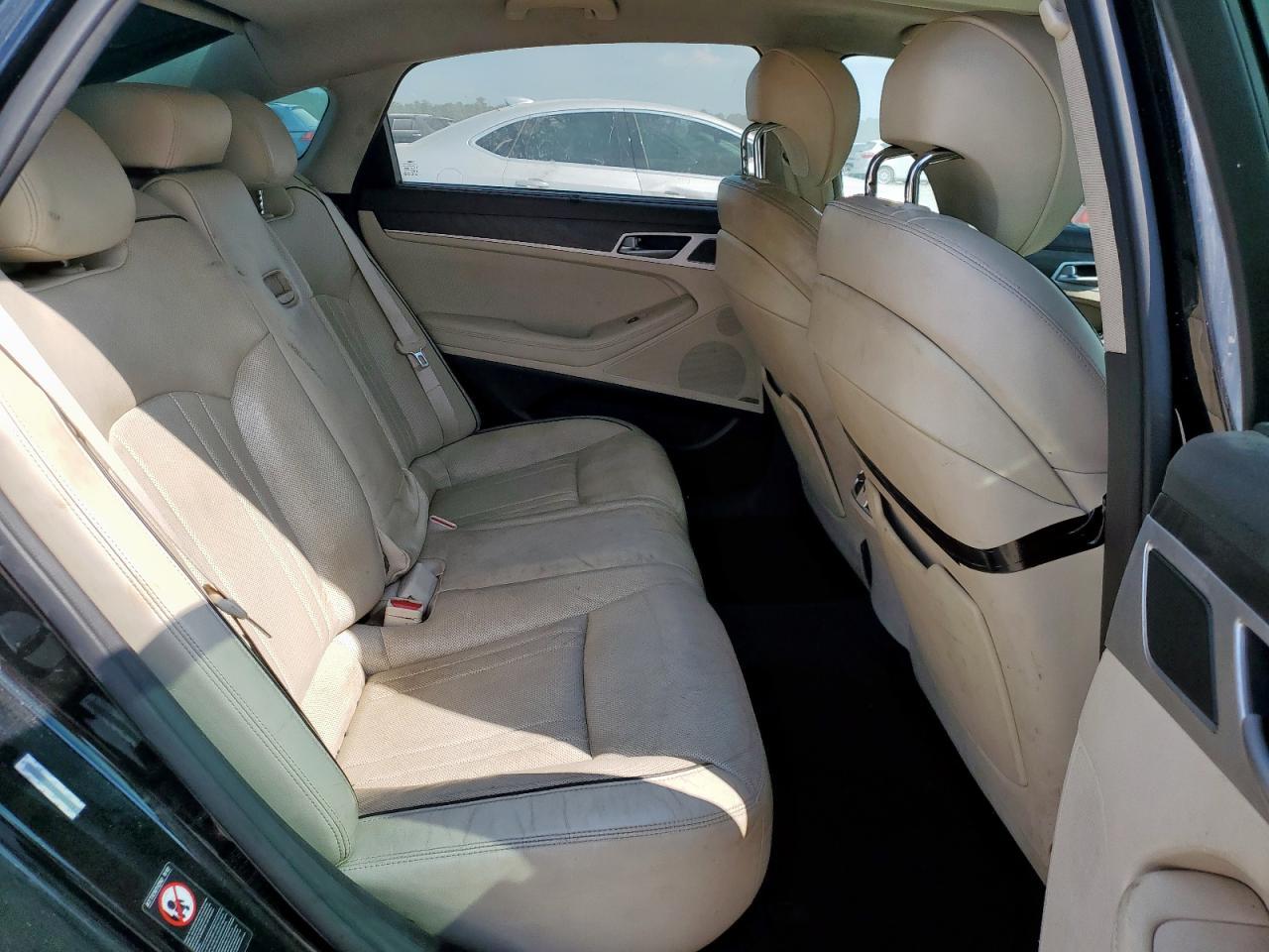 2015 HYUNDAI GENESIS