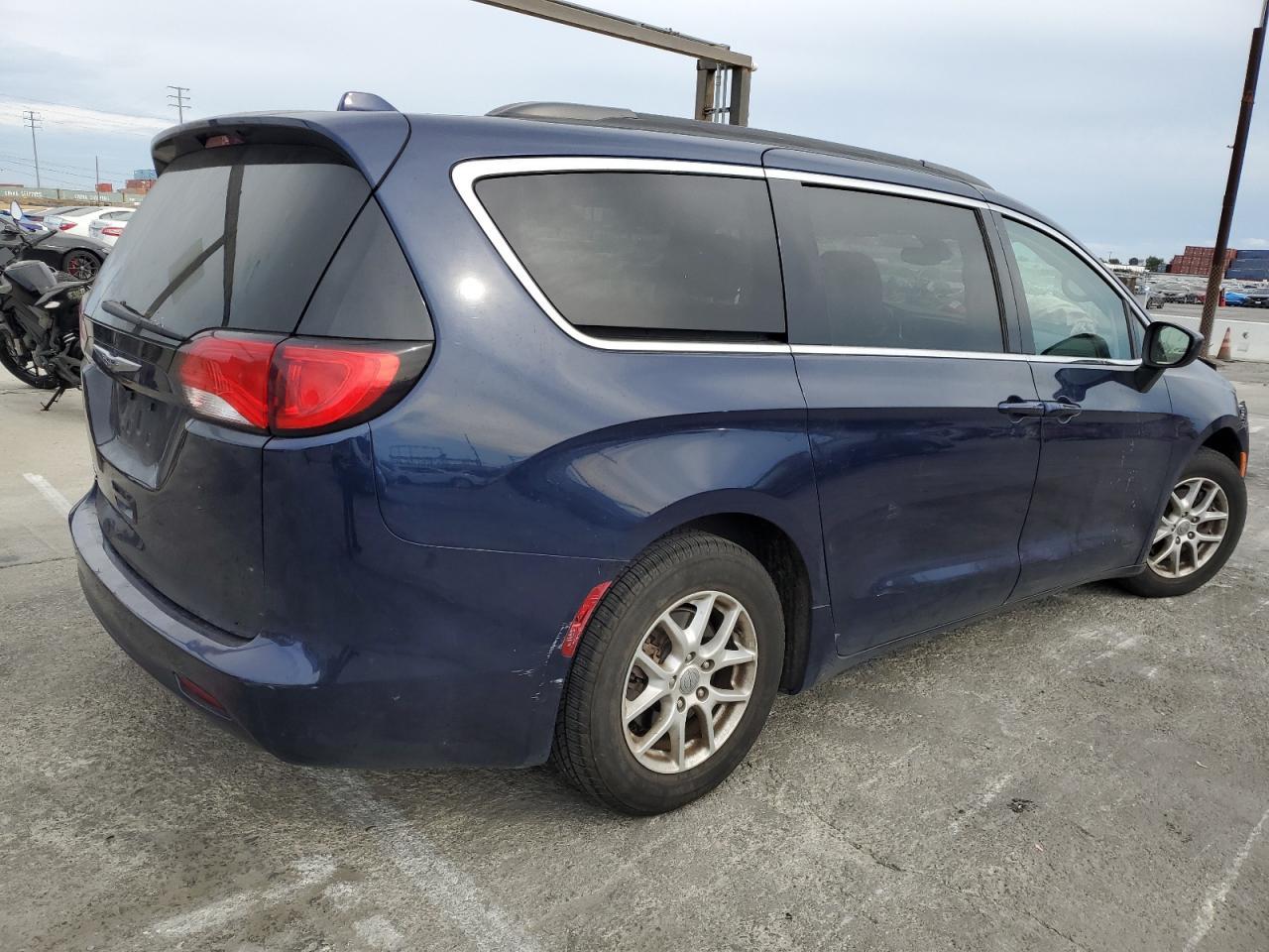 2020 CHRYSLER Voyager