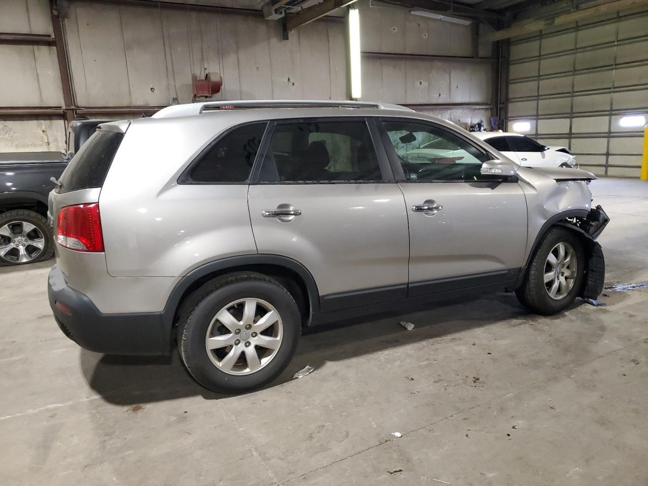 2013 KIA SORENTO
