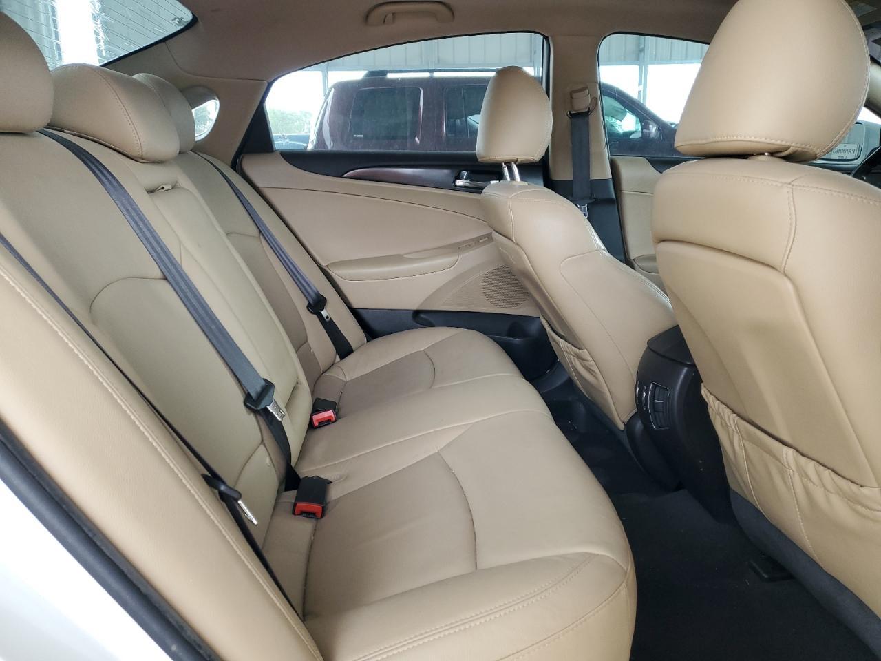 2011 HYUNDAI SONATA