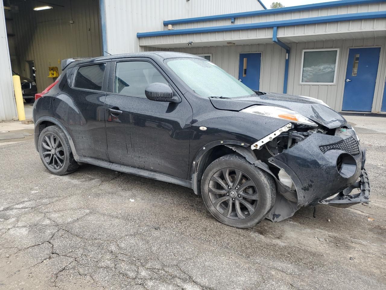 2013 NISSAN Juke