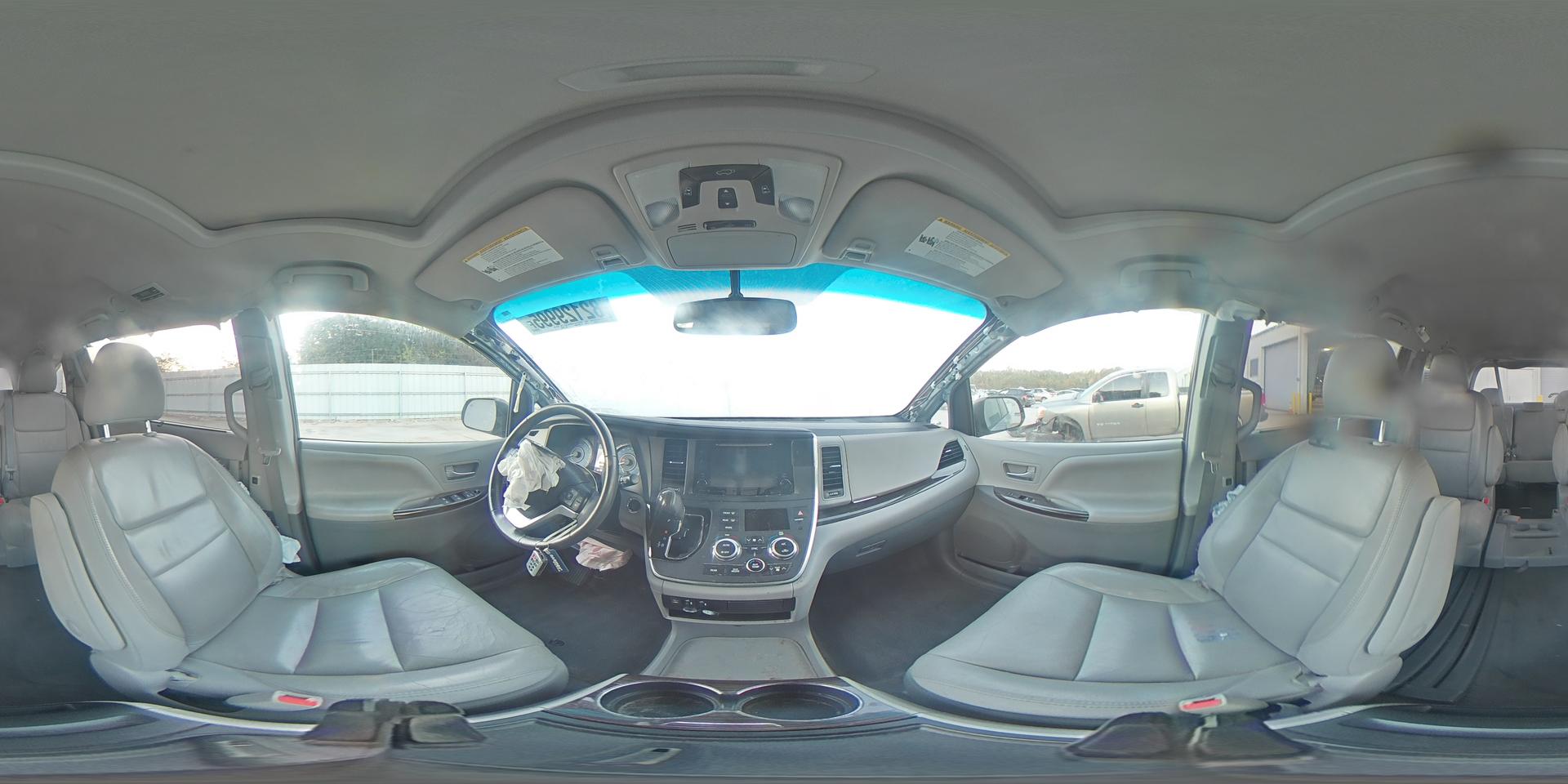 2016 TOYOTA SIENNA