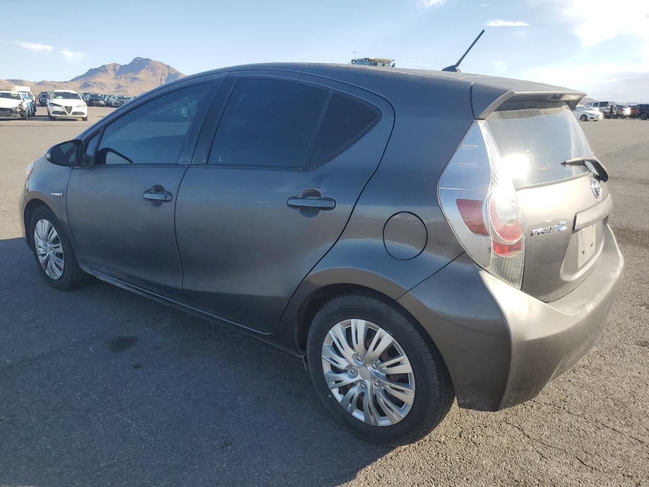 2014 TOYOTA Prius c