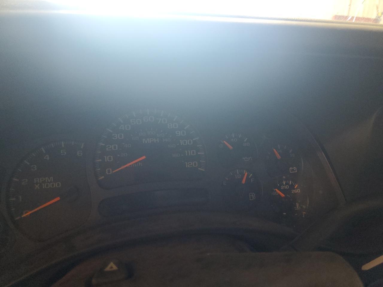 2004 CHEVROLET Tahoe
