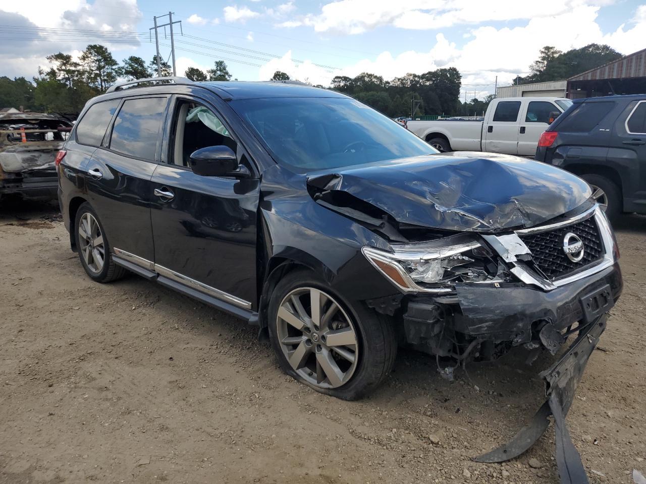 2014 NISSAN PATHFINDER